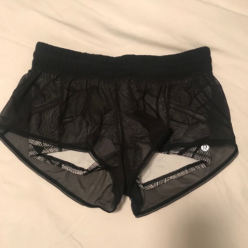 Lululemon City Sky Run By Short. Size 4. Rare